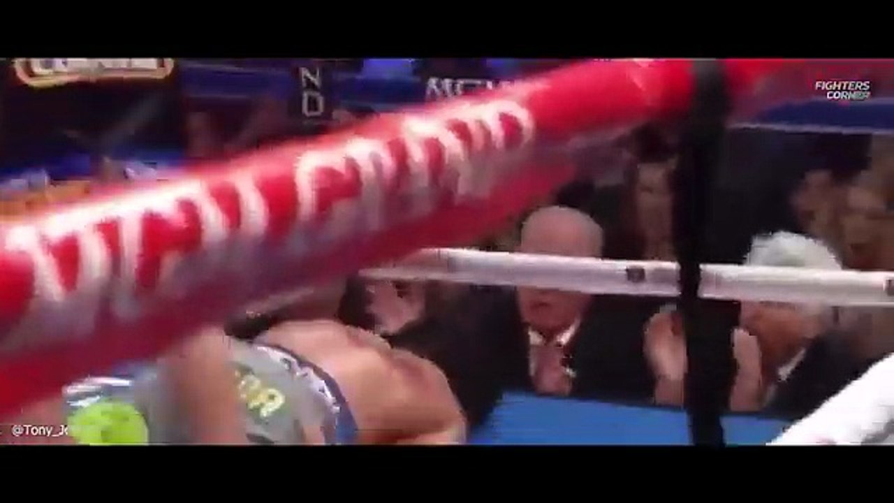 Mike Tyson Almost BRAWLS With Floyd Mayweather At Fight Press Conference FACE OFF!