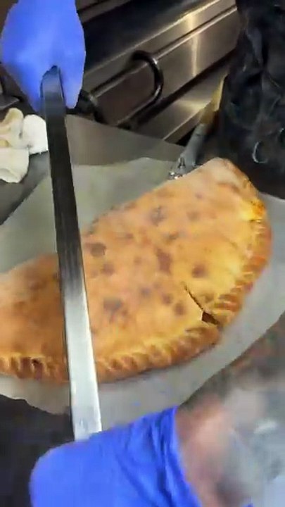 Crispy calzone 😍