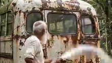 The_old_man_converted_an_old_bus_into_a_luxury_bus_