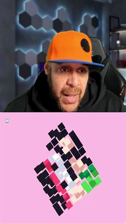 Il a une tête bizarre l'alien