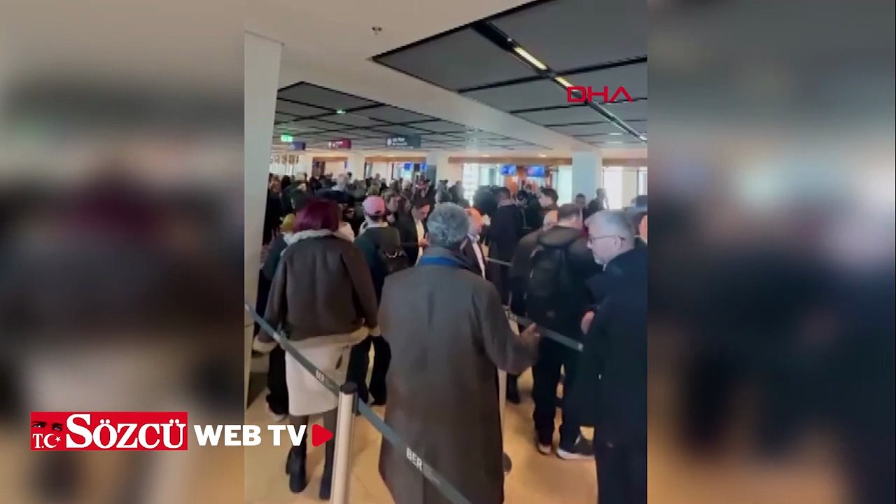 Berlin'e giden Türk turizmcilere pasaport işkencesi