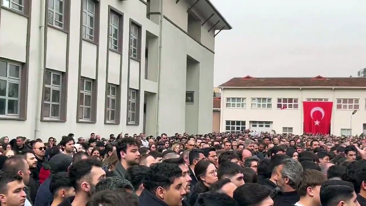 okulda 'güvenlik yok' sloganları