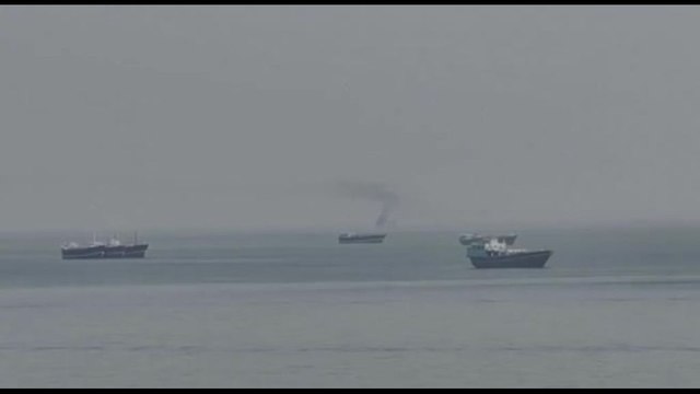 Cina chiede di fermare escalation: garantire sicurezza Stretto Hormuz