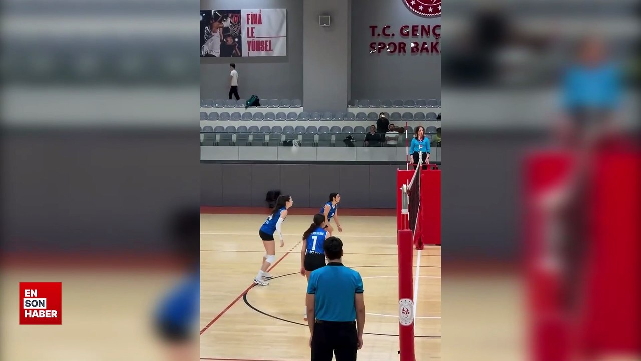 İbrahim Tatlıses'in kızı Elif Ada voleybolcu oldu