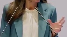 La reina Letizia, emocionada, pone voz a la historia de Elena, una joven asturiana de 21 años con síndrome de Sanfilippo,