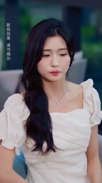 After being publicly humiliated by a disgusting blind date, Cinderella impulsively marries a handsome stranger! Little does she know her husband is a billionaire, and she lives a blissful, carefree life in a wealthy family.