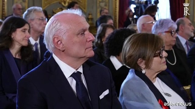 Mattarella: non rassegnarsi a un mondo di chi si impone sugli altri