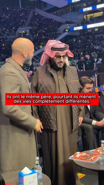 Ils ont le même père, pourtant ils mènent des vies complètement différentes. #france #fr #star #célébrités