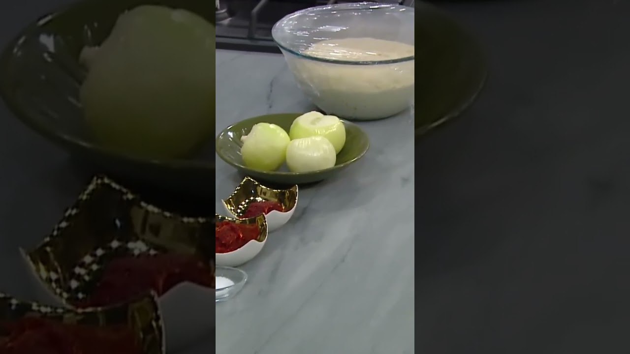 Dışı Çıtır, İçi Yumuşacık Soğanlı Ekmek Tarifi  | Nermin'in Enfes Mutfağı