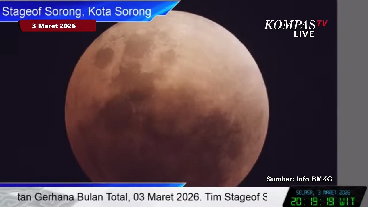 Detik-Detik Gerhana Bulan Total Blood Moon Hiasi Langit Indonesia