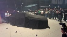 Nissan Reveals