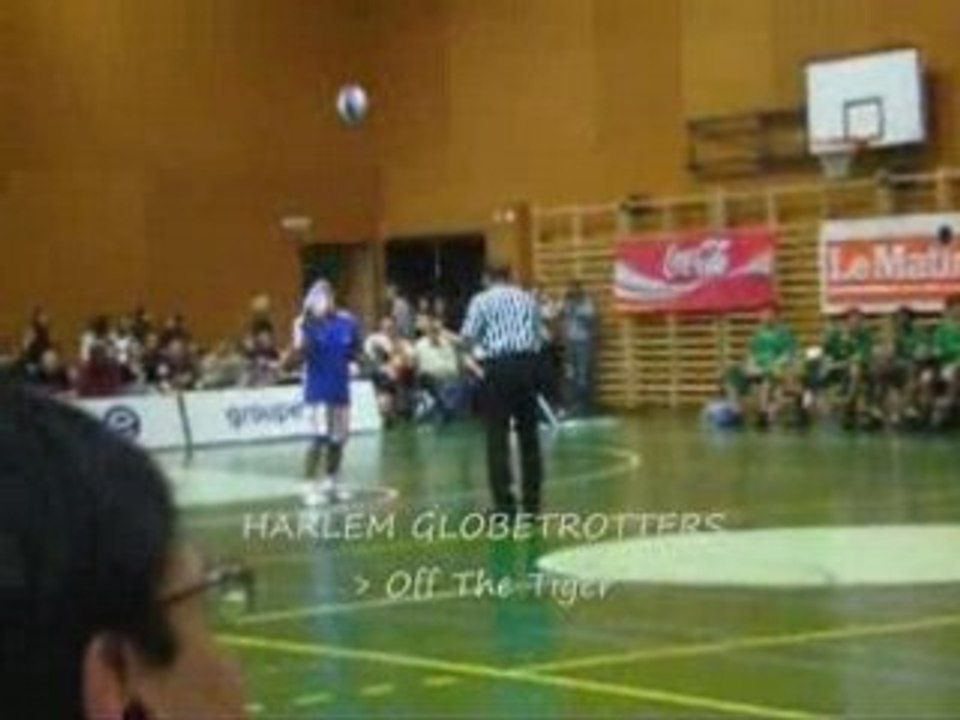 HARLEM GOBETROTTERS [15]