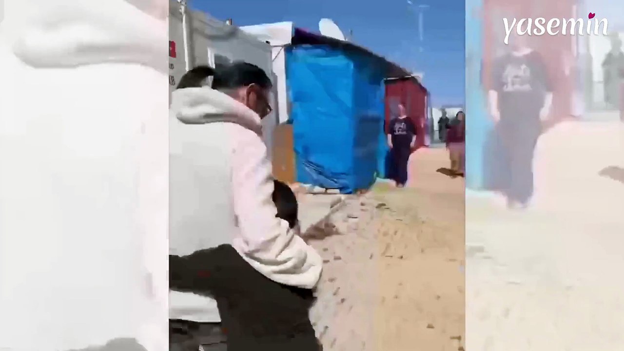 Şarkıcı Çelik Ramazan ayında Hatay'a giderek depremzedelerin yardımına koştu