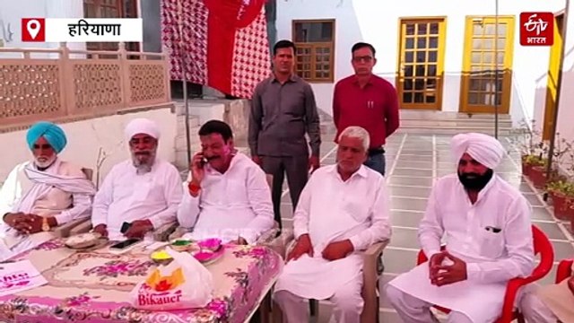 सिरसा में होली मिलन समारोह का आयोजन, कार्यकर्ताओं के साथ होली के रंग में रंगे चौधरी रणजीत सिंह चौटाला