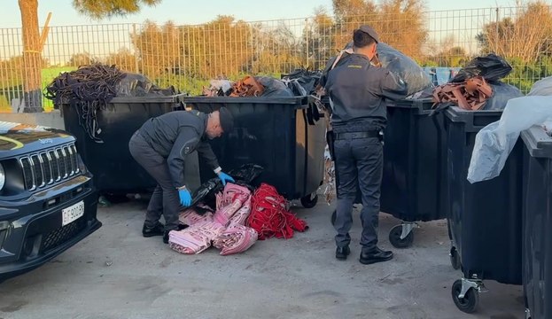 Barletta, scarti tessili abbandonati in città: scoperti 11 lavoratori in nero in un'azienda (04.03.26)