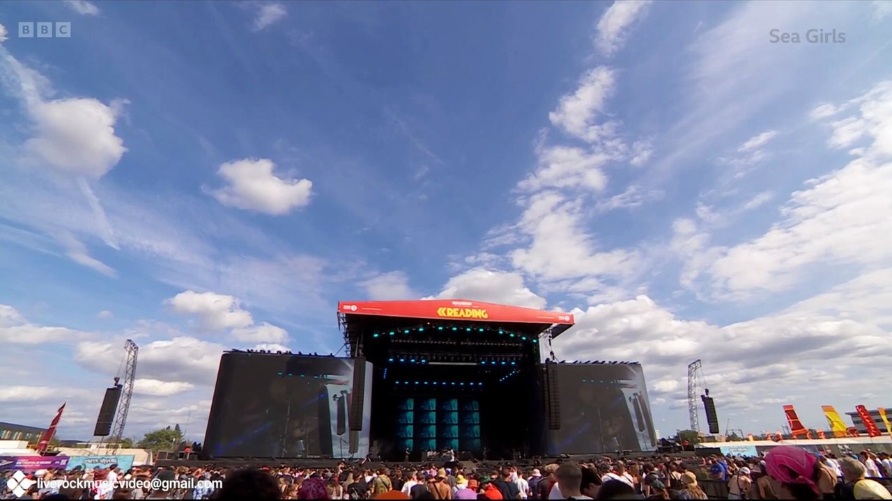 Sea Girls - Live @ Reading 2025