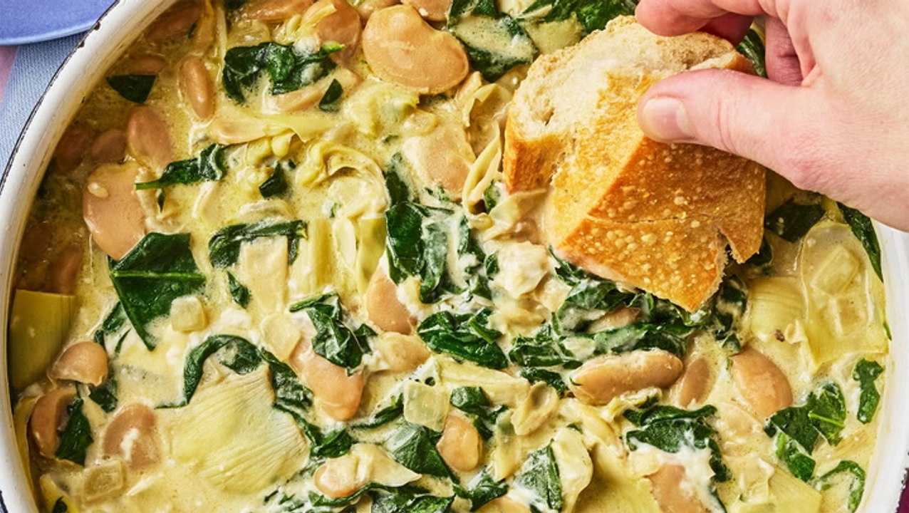 Spinach and Artichoke White Bean Dip