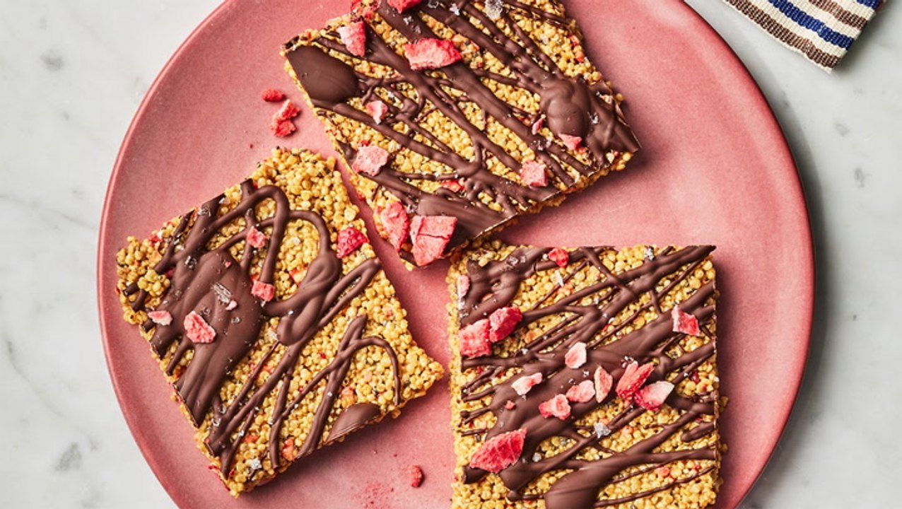 How to Make Chocolate Covered Puffed Quinoa Bark
