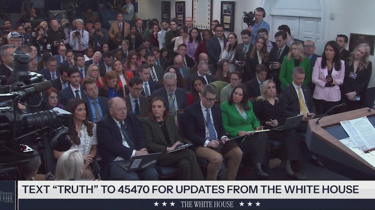 Karoline Leavitt ROASTS CNN’s Collins over Military Members DEATH COVERAGE