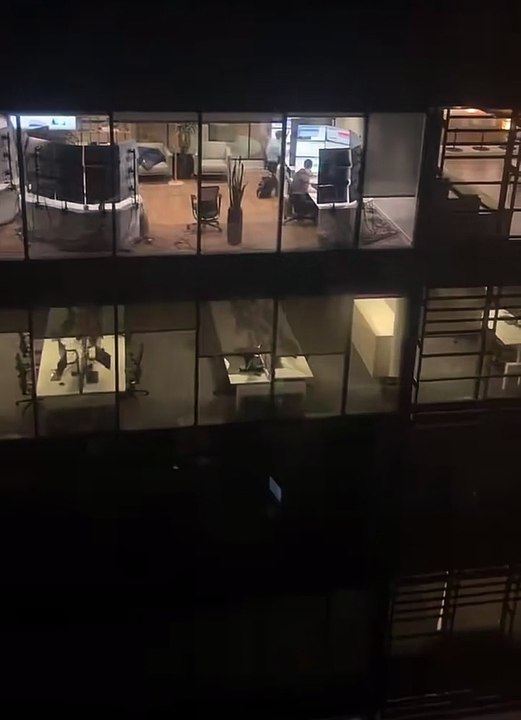 La configuration des écrans à la BBC News