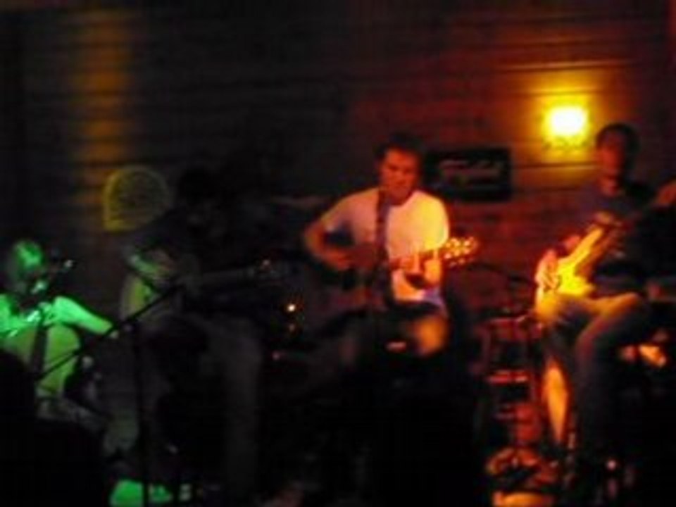 leitmotiv à l'alligator acoustique