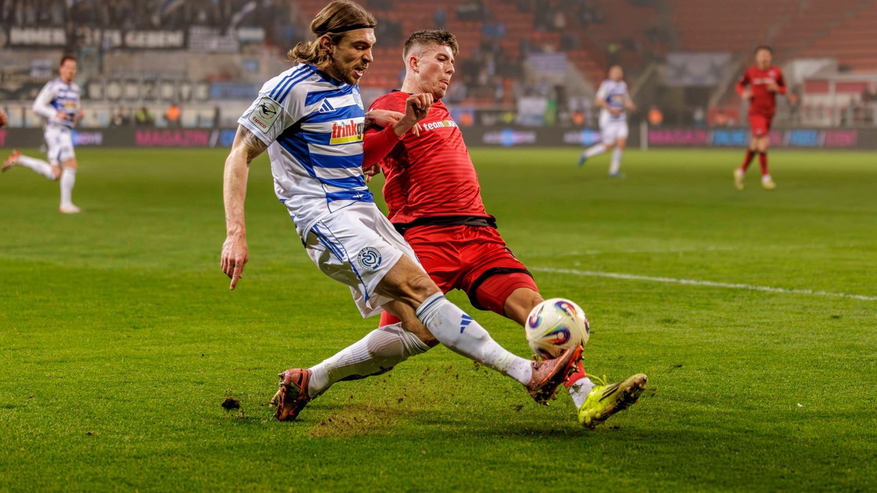 Im dichten Nebel von Ingolstadt: Latte rettet für Duisburg