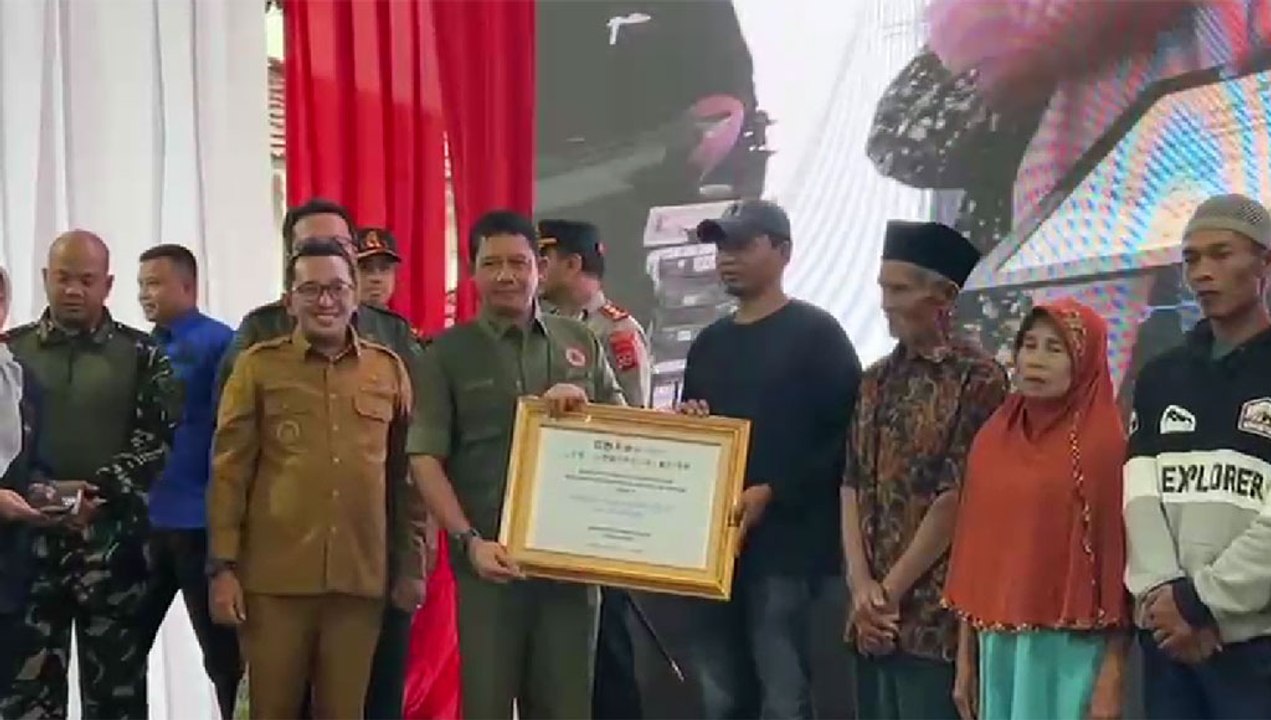 Kepala BNPB Kembali Salurkan Bantuan untuk Korban Bencana Sumatra