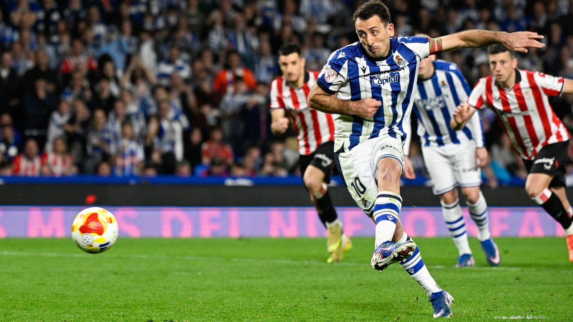 El polémico penalti que certificó el pase a la final de la Copa del Rey: Oyarzabal nunca falla