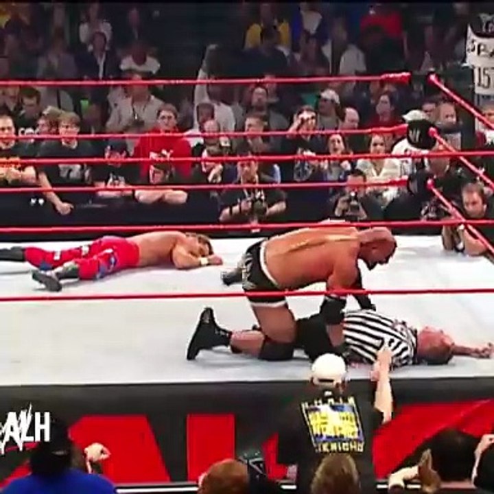 Batista breaks Goldberg's ankle