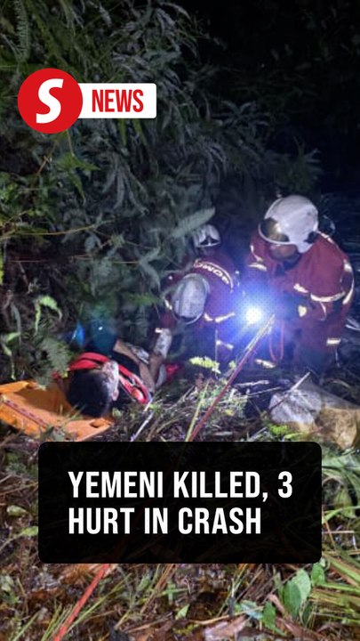 Car plunges into ravine on KL-Karak Highway, killing Yemeni teen