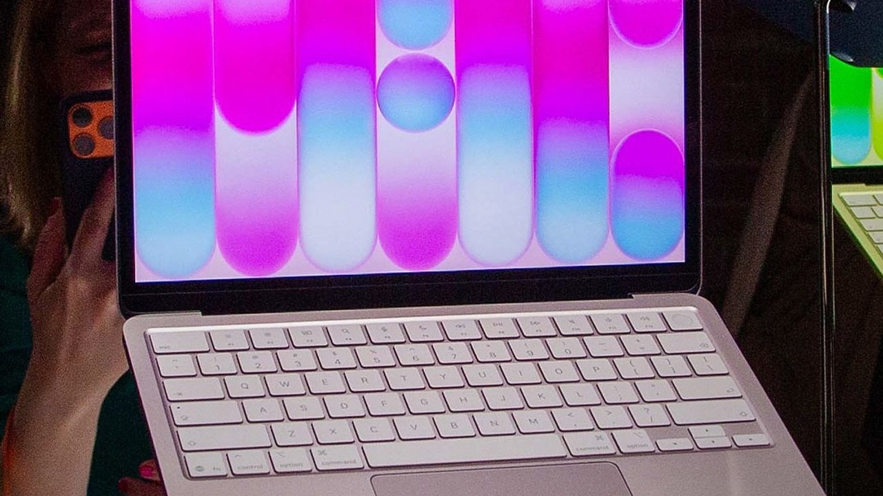 Apple MacBook Neo लॉन्च: A18 Pro चिप के साथ सबसे सस्ता MacBook