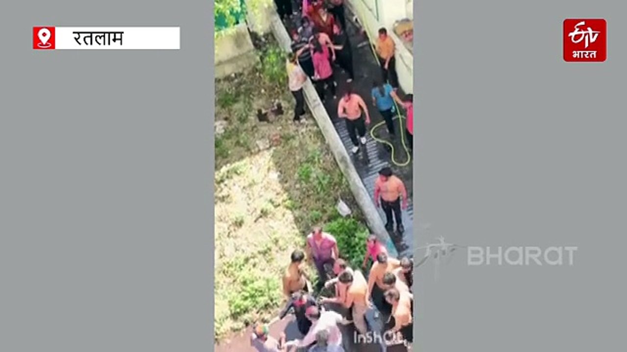 रतलाम मेडिकल कॉलेज में होली पर विवाद, मेडिकल छात्रों को कार से कुचलने की कोशिश