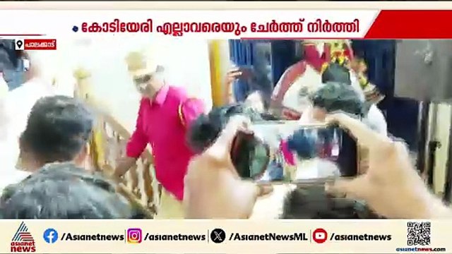 'കള്ള് കച്ചവടക്കാരൻ പാർട്ടിയുടെ മർമ്മ സ്ഥാനത്ത് ഇരുന്നുകൂടാ..'; പികെ ശശി വിമതവേദിയിൽ