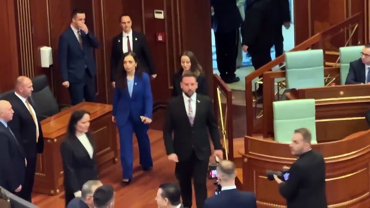 Presidentja Osmani ne Kuvendin e Kosoves per seaance solemne