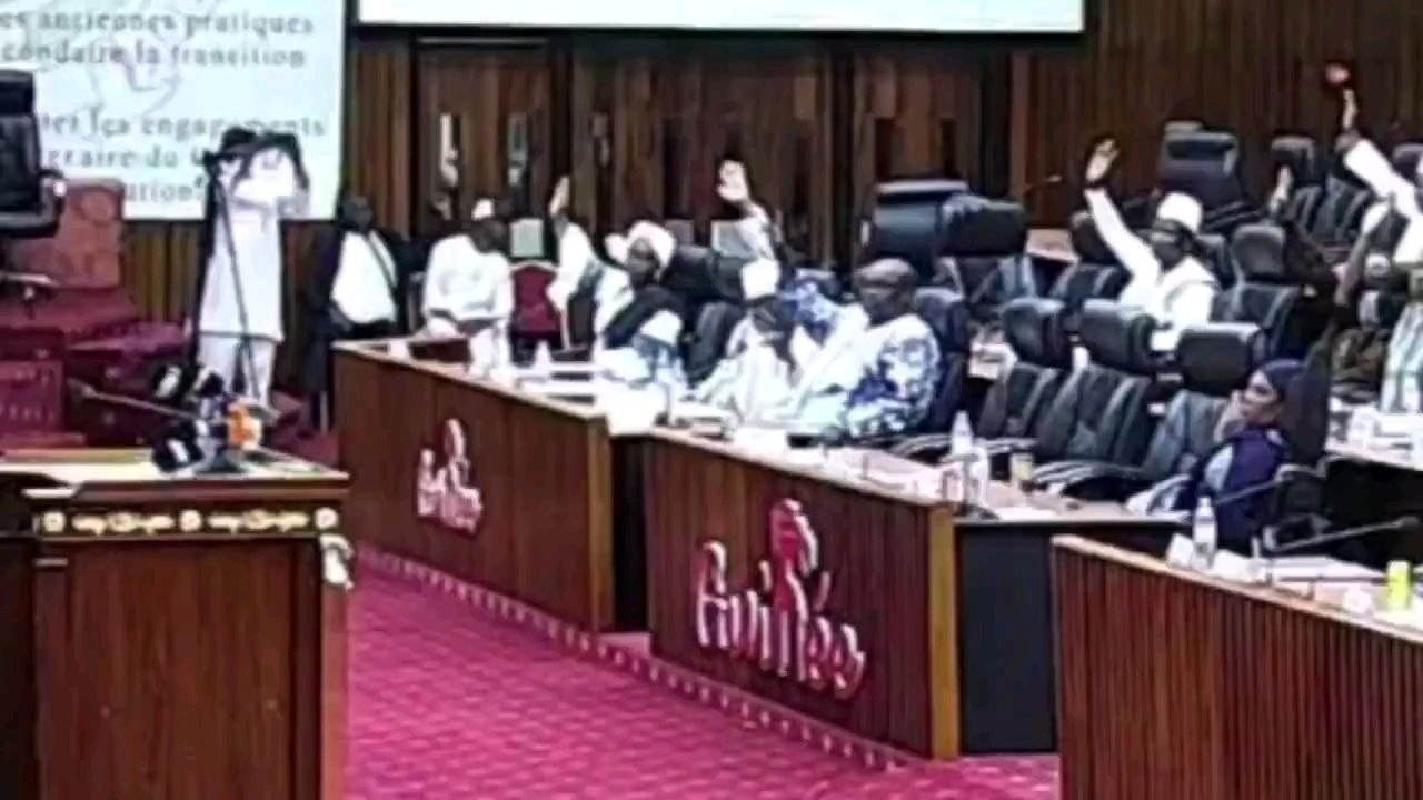 RETOUR DE DOUMBOUYA, LE PROGRAMME SIMANDOU AU CNT DES DOSSIERS POLITIQUES DÉTERMINANTS