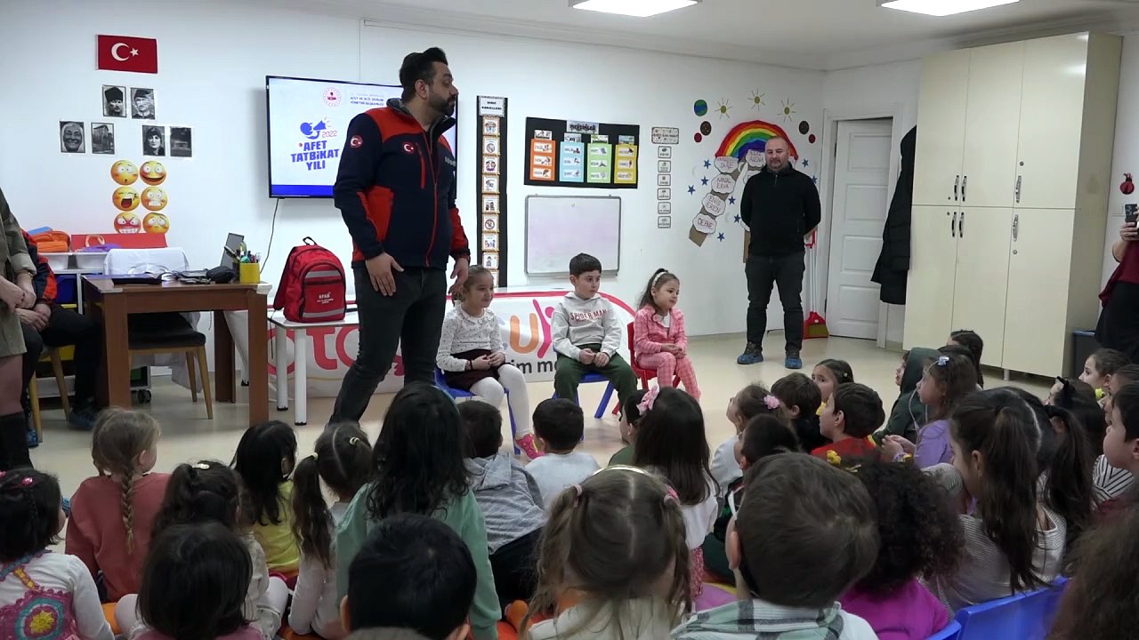 Ataçocuklu miniklere afet eğitimi verildi