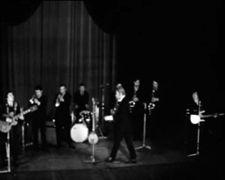 1966 – Johnny Hallyday – Johnny à Marseille : Interview & Concert à l’Alcazar (Provence Midi Variétés, ORTF Méditerranée, 05 Mars)