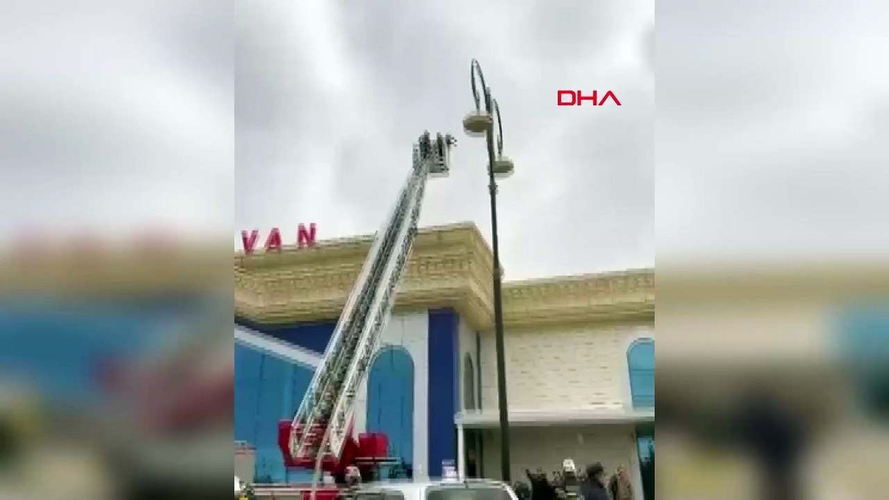 İran'a ait İHA, Nahçıvan Havalimanı'na düştü