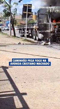 Caminhão pega fogo na avenida Cristiano Machado
