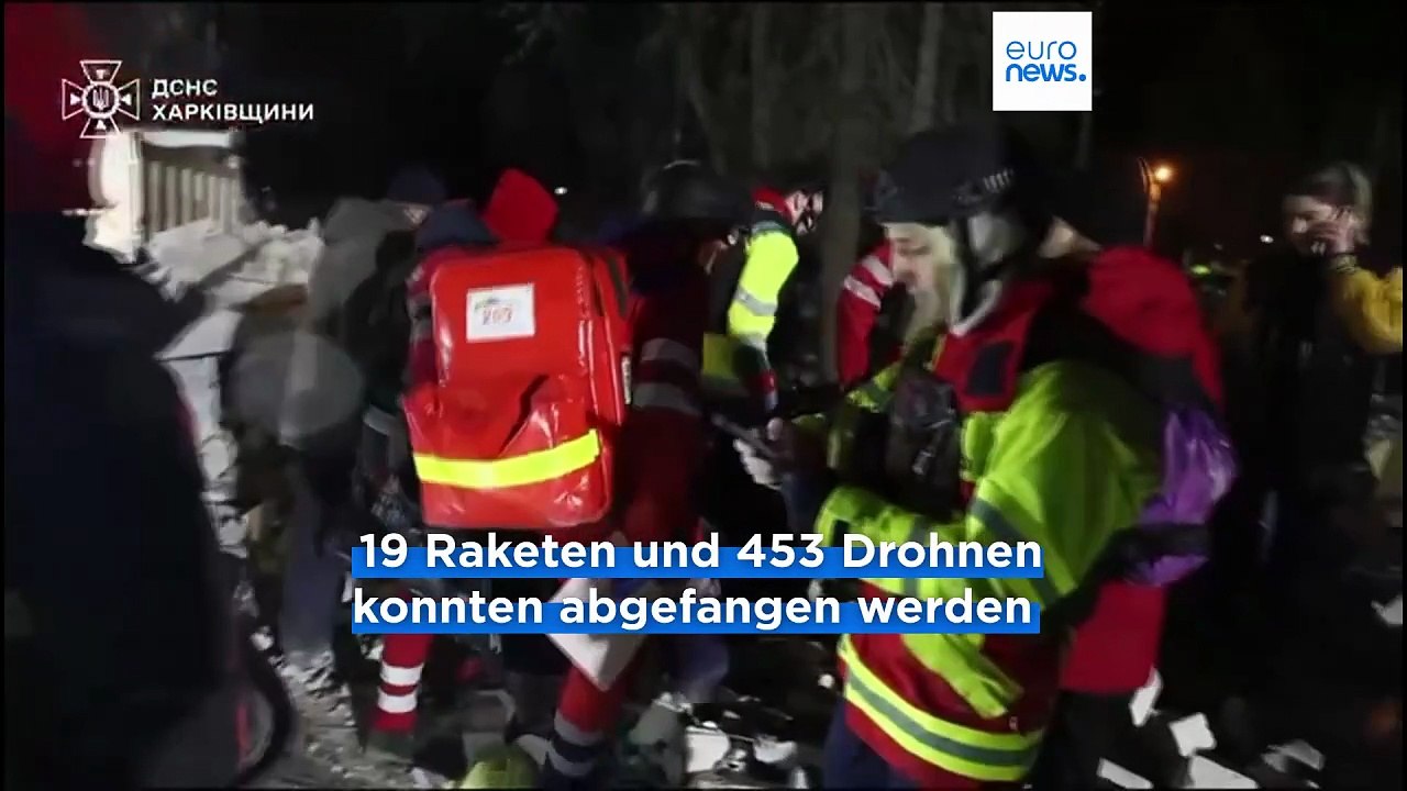 Russische Rakete schlägt in Wohnhaus ein: Mindestens 7 Menschen in Charkiw getötet
