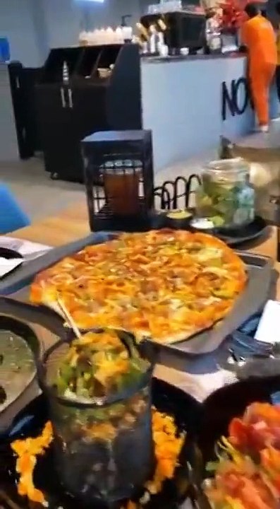 فيديو من داخل مطعم فريد من نوعه في السعودية على شكل سجن