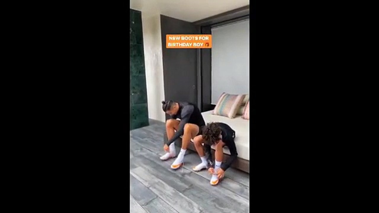 رونالدو يكشف في مقطع فيديو عن التحدي الذي يخسر فيه على الدوام