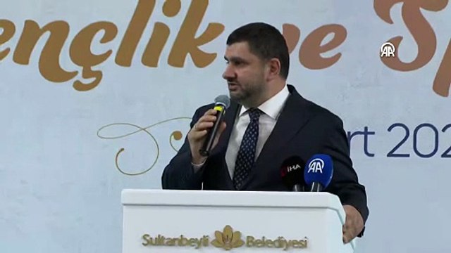 Gençlik ve Spor Bakanı Osman Aşkın Bak, Sultanbeyli Gençlik İftarı'na katıldı | Ajansspor | AA