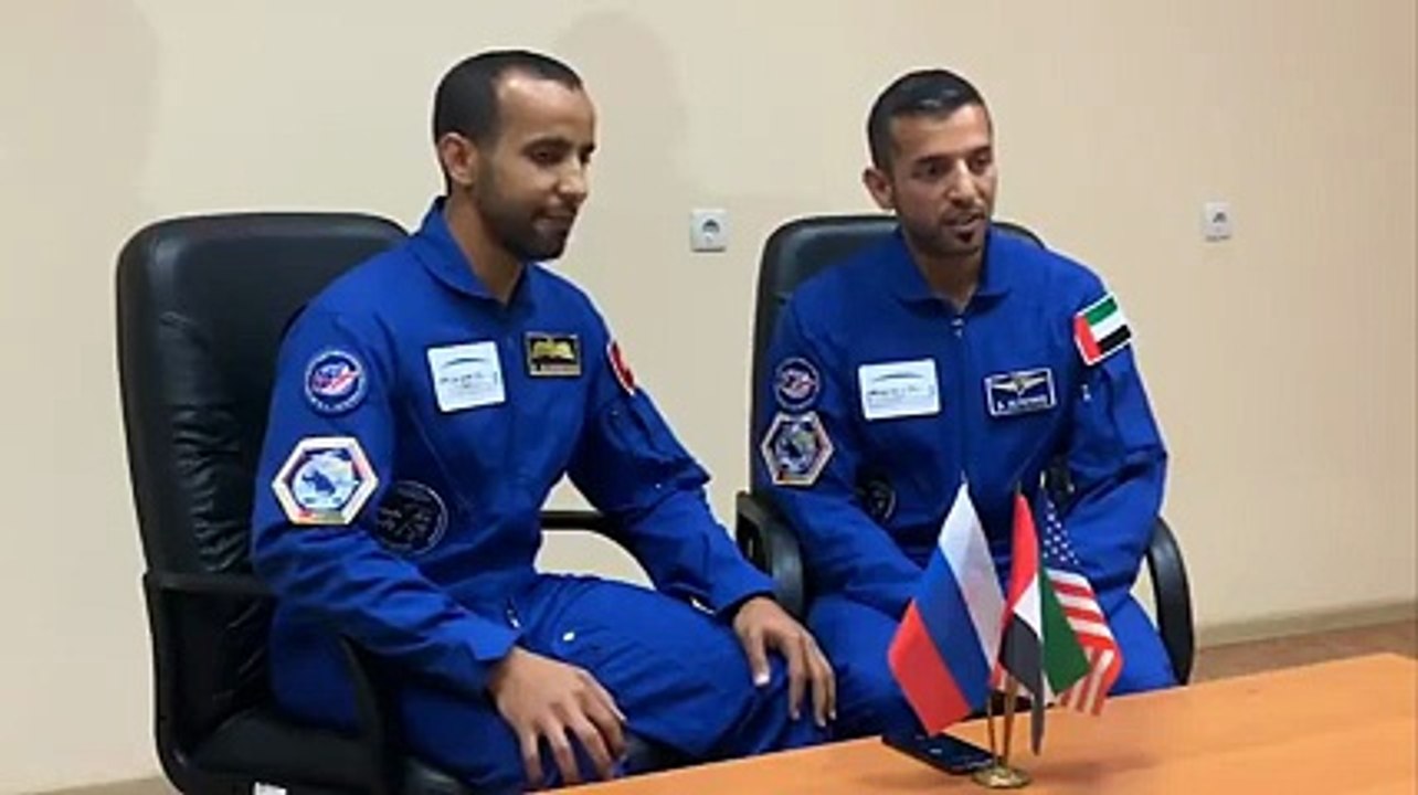 فيديو للمكالمة التي أجراها ولي عهد أبوظبي مع هزاع المنصوري وسلطان النيادي