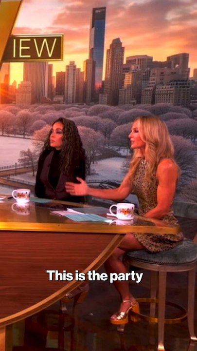 Elisabeth Hasselbeck calls democrats "the party of masks"