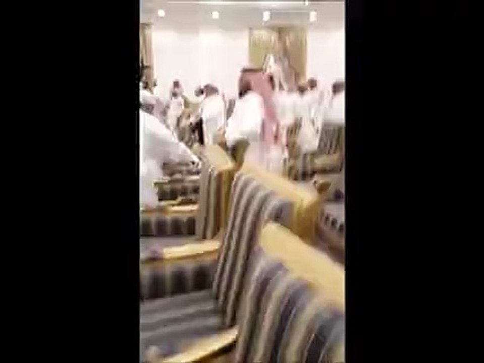 أخ ينهي حفل زفاف شقيقته بالطلاق... لن تتوقعوا ماذا حدث!