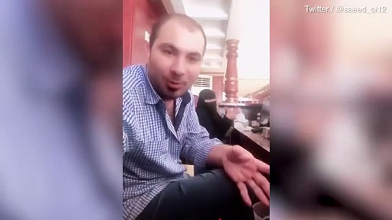 اعتقال موظف تناول الفطور مع زميلته السعودية ... اضغط لمشاهدة الفيديو