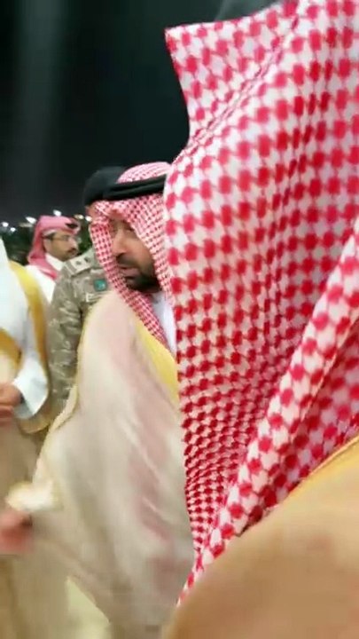 أمير جازان يعوّض مستفيدة من الضمان الاجتماعي بـ50 ألف ريال بعد تبرعها بـ200 ريال لجود الإسكان