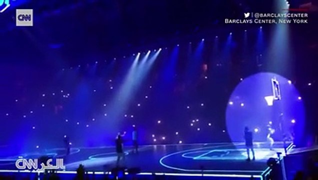 اضغط لمشاهدة الفيديو: المغني العالمي دريك تحدى جمهوره فخسر 25 ألف دولار!