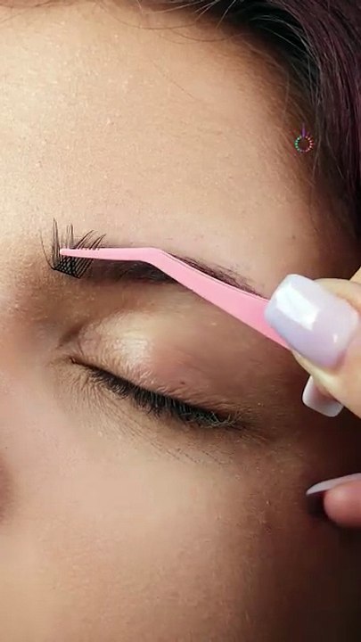 Eyelash eyebrows are the new trend👀✨